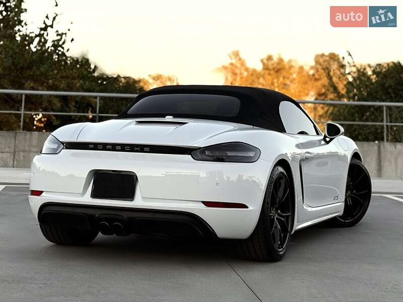 Родстер Porsche Boxster 2018 в Киеве фото 13 Родстер Porsche Boxster 2018 в Киеве