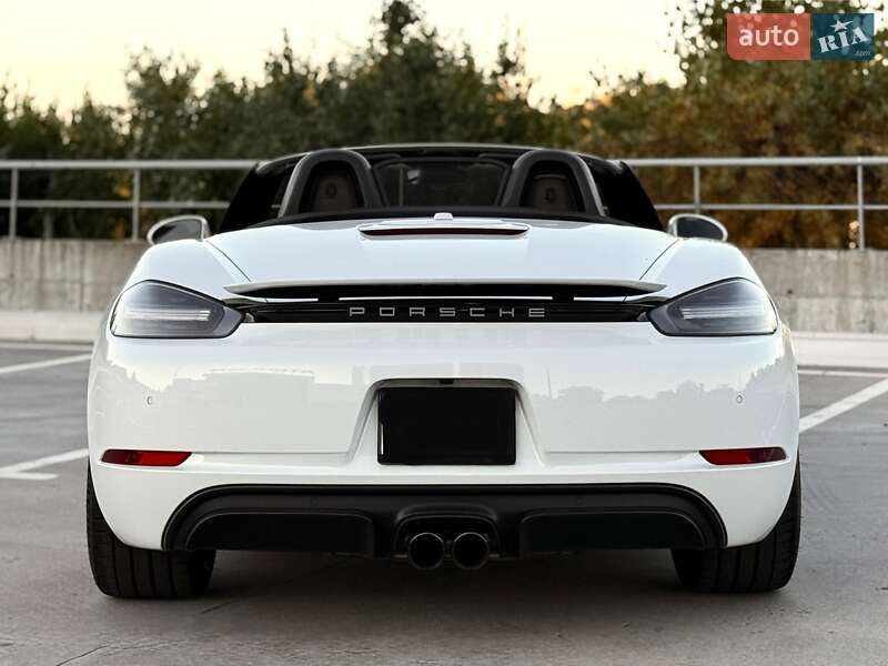 Родстер Porsche Boxster 2018 в Киеве фото 29 Родстер Porsche Boxster 2018 в Киеве