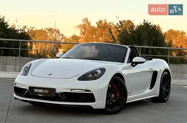 Родстер Porsche Boxster 2018 в 