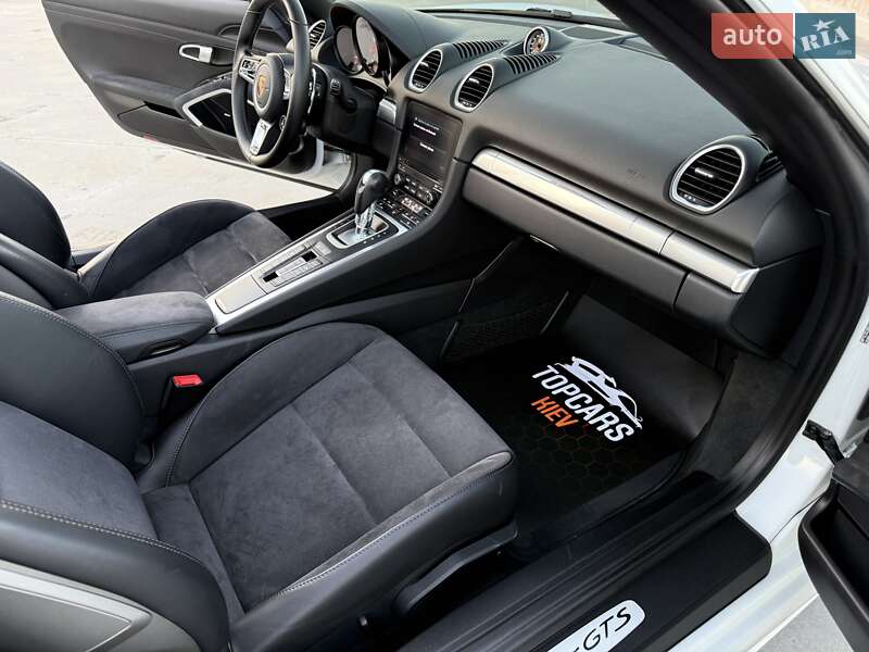 Родстер Porsche Boxster 2018 в Киеве фото 51 Родстер Porsche Boxster 2018 в Киеве