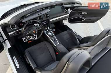 Родстер Porsche Boxster 2018 в 