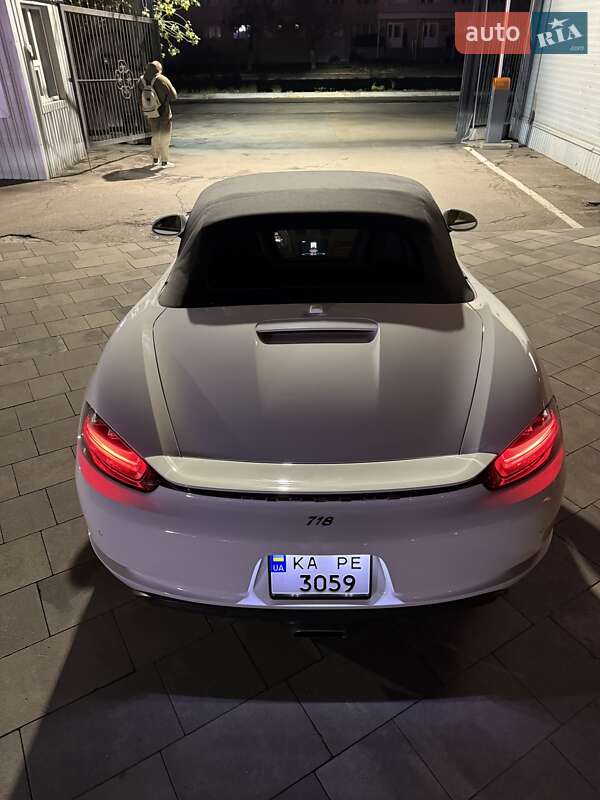 Родстер Porsche Boxster 2016 в Киеве