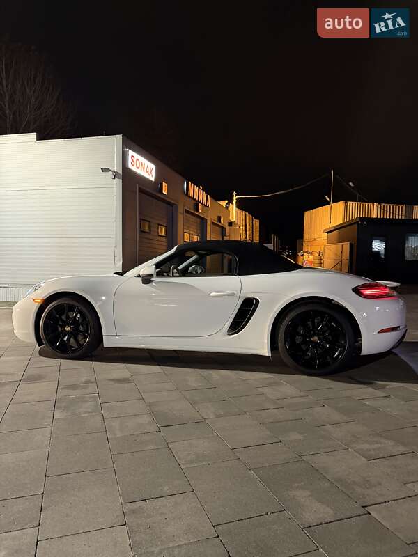 Родстер Porsche Boxster 2016 в Киеве