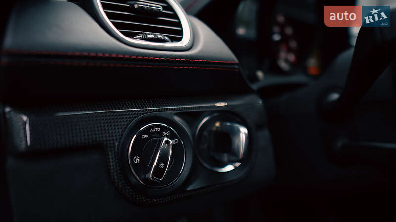 Родстер Porsche Boxster 2019 в Киеве