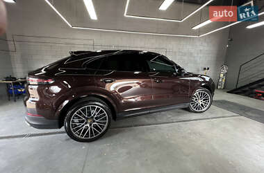 Внедорожник / Кроссовер Porsche Cayenne Coupe 2019 в 