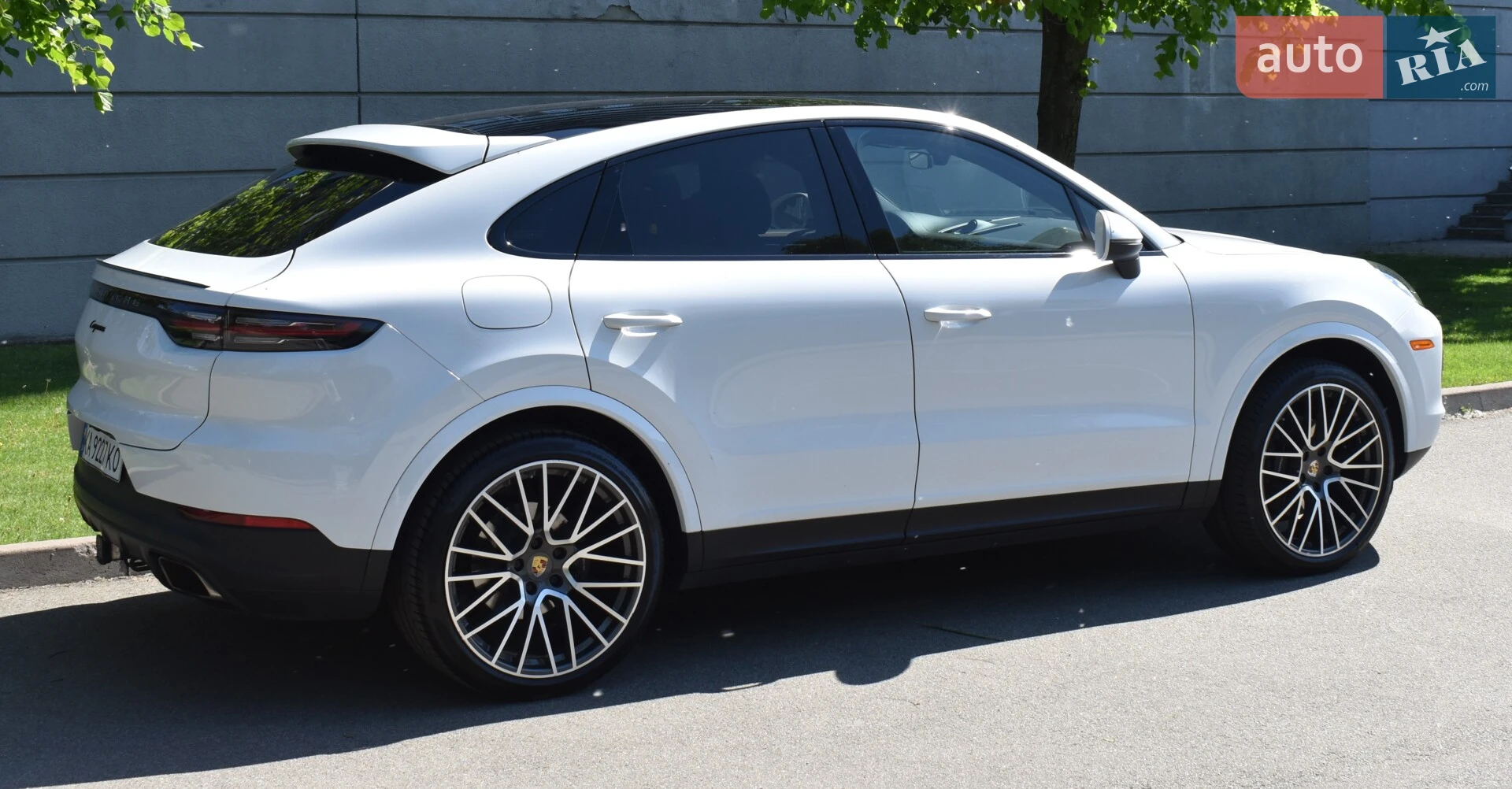 2019 Porsche Cayenne Coupe - мініатюра 23