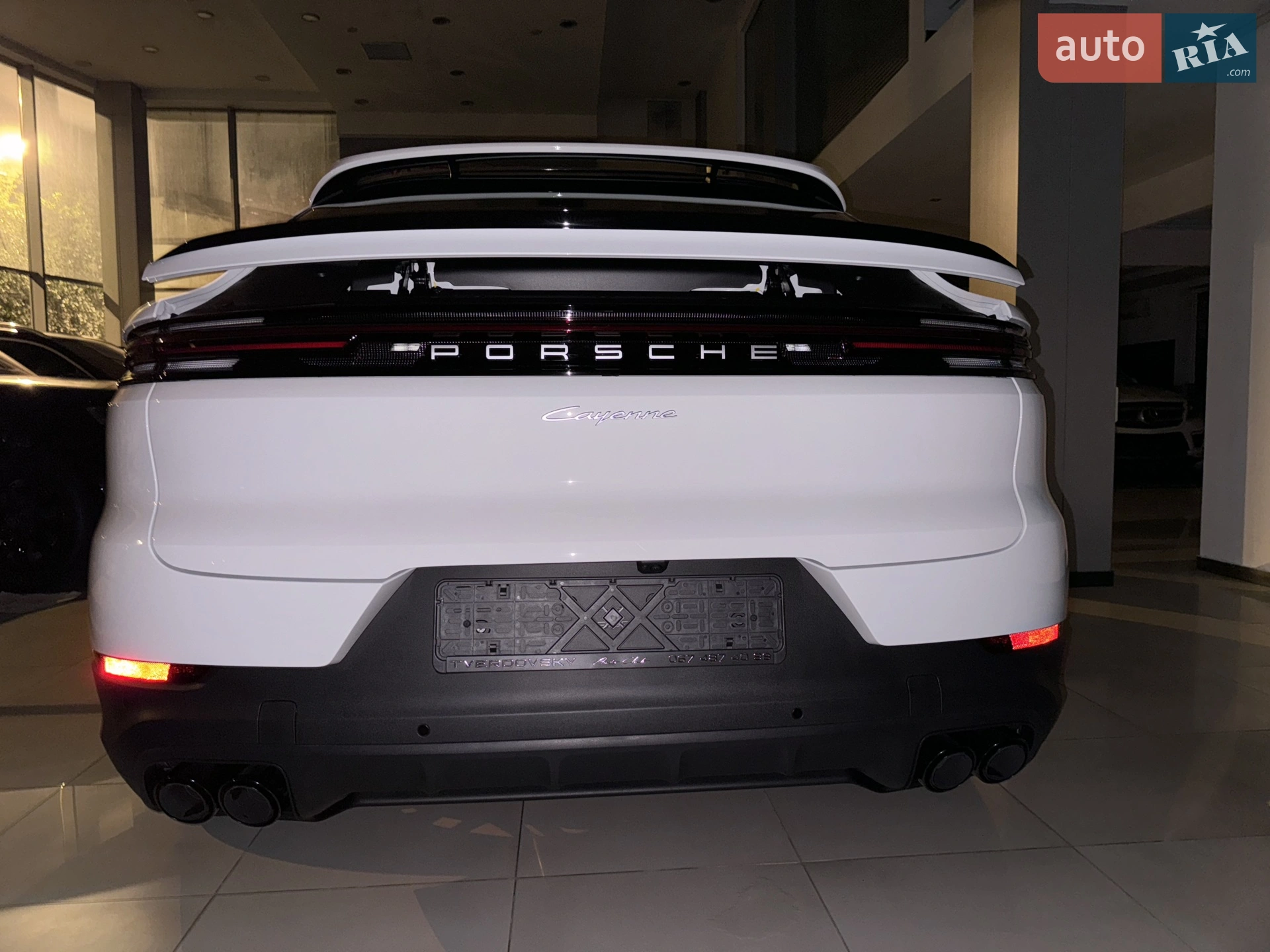 2023 Porsche Cayenne Coupe - мініатюра 13