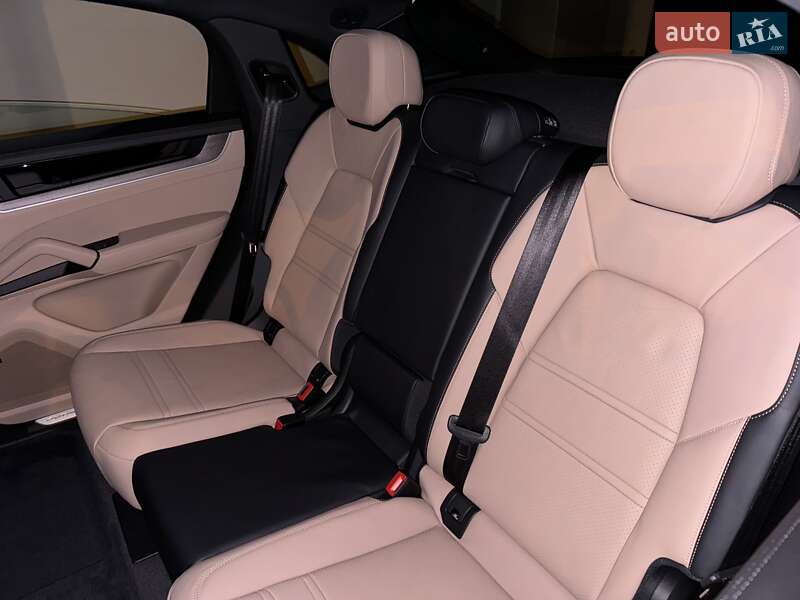 Внедорожник / Кроссовер Porsche Cayenne Coupe 2023 в Одессе
