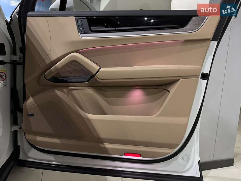 Внедорожник / Кроссовер Porsche Cayenne Coupe 2023 в Одессе