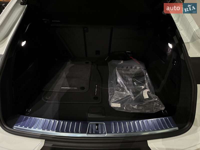 Внедорожник / Кроссовер Porsche Cayenne Coupe 2023 в Одессе