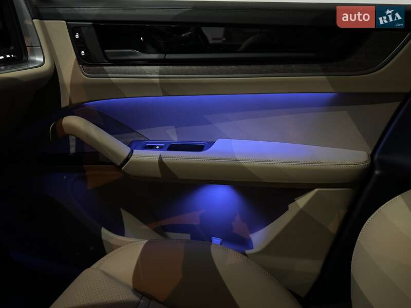 Внедорожник / Кроссовер Porsche Cayenne Coupe 2023 в Одессе