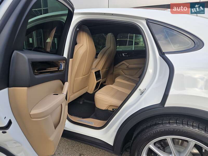 Внедорожник / Кроссовер Porsche Cayenne Coupe 2021 в Днепре