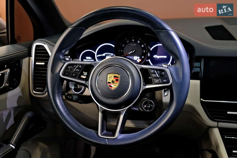 Внедорожник / Кроссовер Porsche Cayenne Coupe 2021 в Одессе