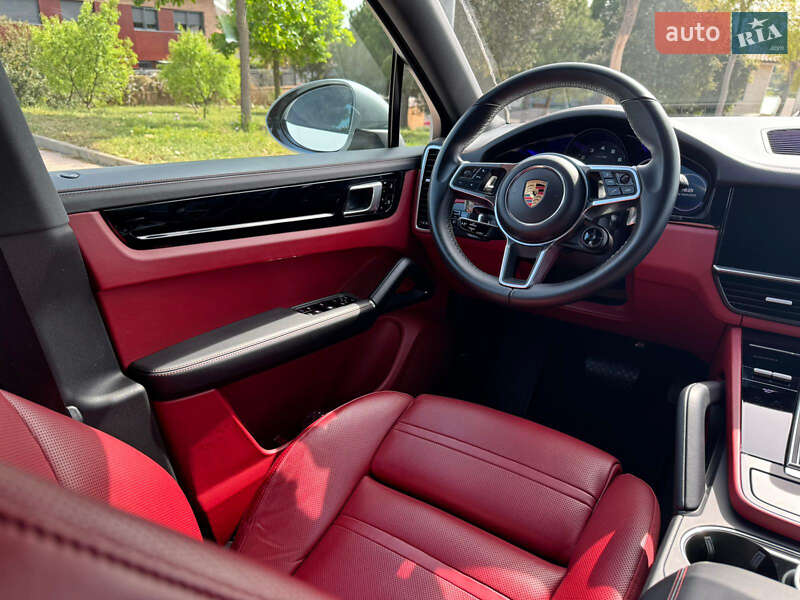 Внедорожник / Кроссовер Porsche Cayenne Coupe 2019 в Киеве