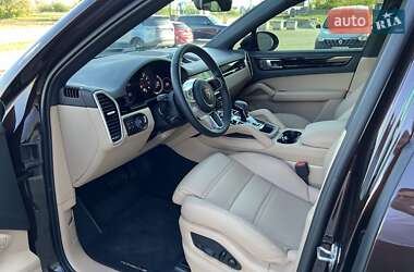 Внедорожник / Кроссовер Porsche Cayenne Coupe 2023 в 