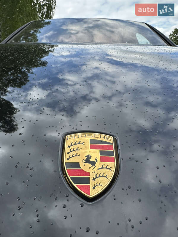 Внедорожник / Кроссовер Porsche Cayenne Coupe 2020 в Киеве