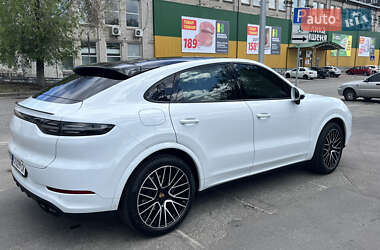 Позашляховик / Кросовер Porsche Cayenne Coupe 2021 в 