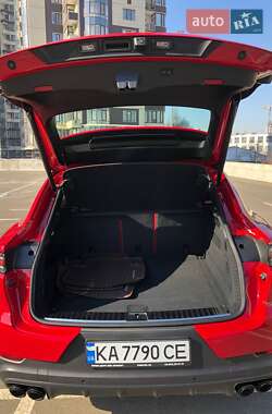 Внедорожник / Кроссовер Porsche Cayenne Coupe 2021 в 