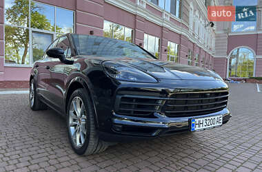 Внедорожник / Кроссовер Porsche Cayenne Coupe 2021 в 