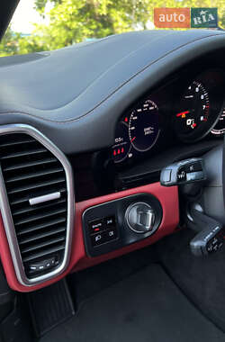 Внедорожник / Кроссовер Porsche Cayenne Coupe 2021 в 