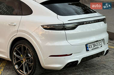Внедорожник / Кроссовер Porsche Cayenne Coupe 2019 в 