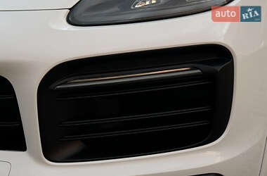 Внедорожник / Кроссовер Porsche Cayenne Coupe 2019 в 