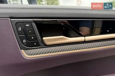 Позашляховик / Кросовер Porsche Cayenne Coupe 2023 в 