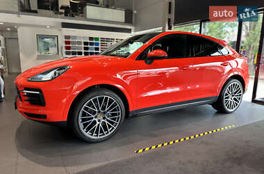 Внедорожник / Кроссовер Porsche Cayenne Coupe 2019 в 