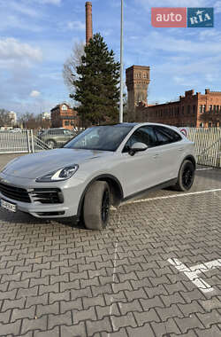 Внедорожник / Кроссовер Porsche Cayenne Coupe 2020 в 