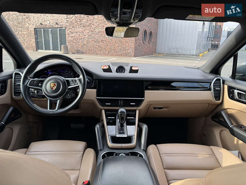 Внедорожник / Кроссовер Porsche Cayenne Coupe 2020 в Киеве