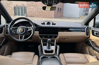 Внедорожник / Кроссовер Porsche Cayenne Coupe 2020 в 