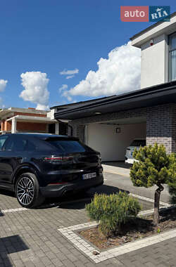 Внедорожник / Кроссовер Porsche Cayenne Coupe 2022 в 