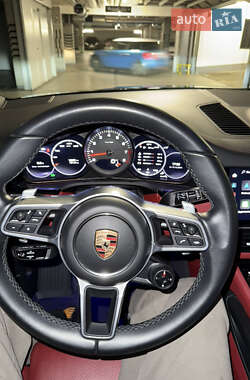 Внедорожник / Кроссовер Porsche Cayenne Coupe 2022 в 