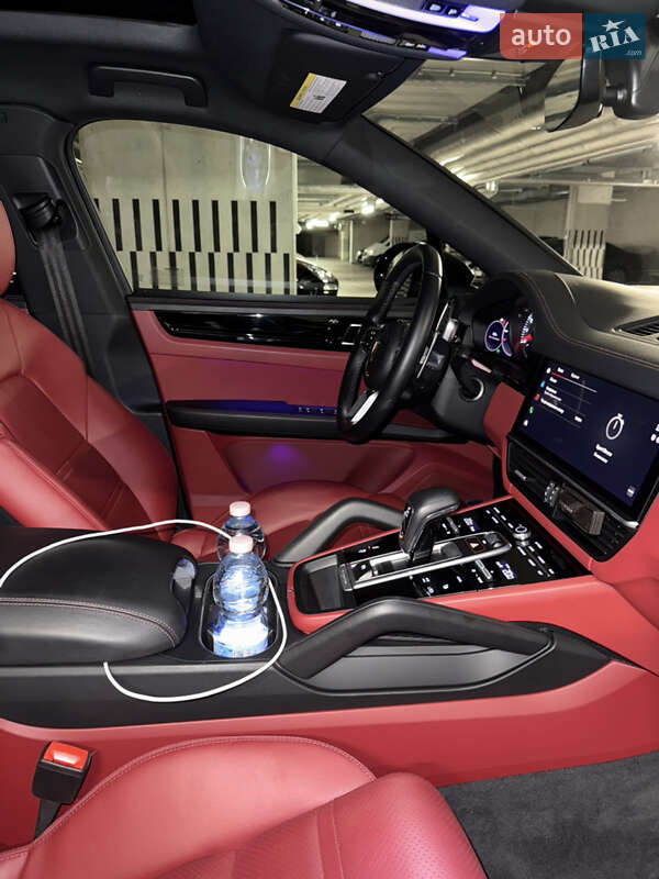 Внедорожник / Кроссовер Porsche Cayenne Coupe 2022 в Шептицькому