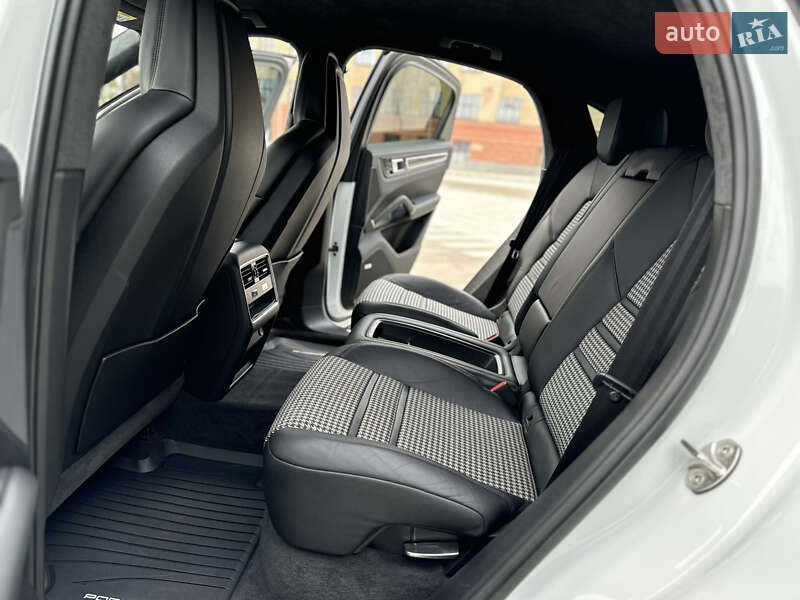 Внедорожник / Кроссовер Porsche Cayenne Coupe 2019 в Харькове