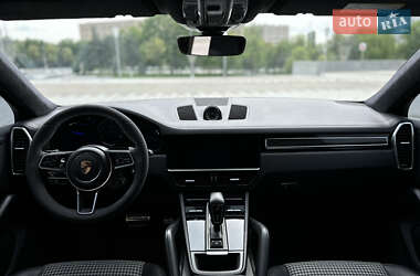 Внедорожник / Кроссовер Porsche Cayenne Coupe 2019 в 