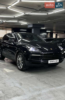 Позашляховик / Кросовер Porsche Cayenne Coupe 2021 в 