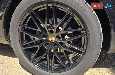 Внедорожник / Кроссовер Porsche Cayenne Coupe 2023 в 