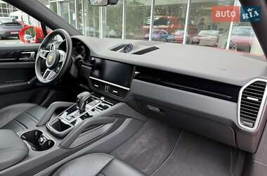Внедорожник / Кроссовер Porsche Cayenne Coupe 2019 в 