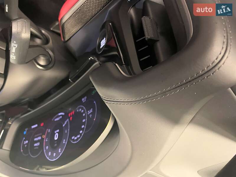 Позашляховик / Кросовер Porsche Cayenne Coupe 2024 в Києві
