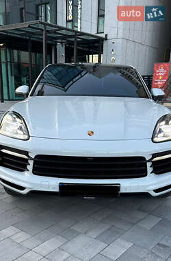 Внедорожник / Кроссовер Porsche Cayenne Coupe 2019 в 