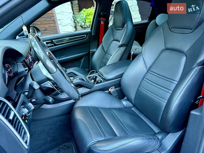 Внедорожник / Кроссовер Porsche Cayenne Coupe 2019 в Львове