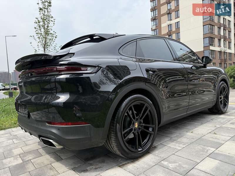 Позашляховик / Кросовер Porsche Cayenne Coupe 2024 в Києві