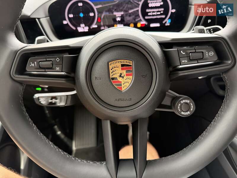Позашляховик / Кросовер Porsche Cayenne Coupe 2024 в Києві