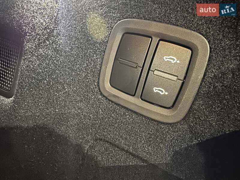 Внедорожник / Кроссовер Porsche Cayenne Coupe 2023 в Одессе