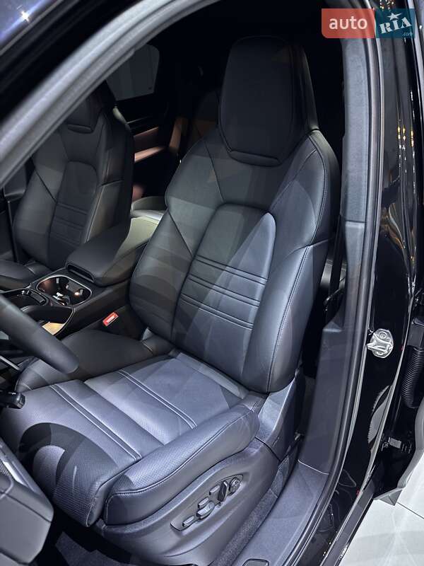 Внедорожник / Кроссовер Porsche Cayenne Coupe 2023 в Одессе