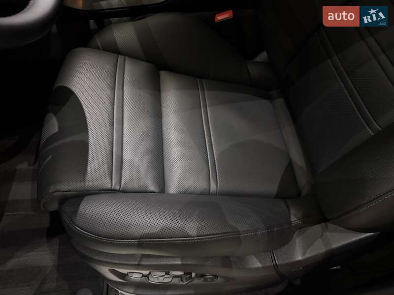 Внедорожник / Кроссовер Porsche Cayenne Coupe 2023 в Одессе