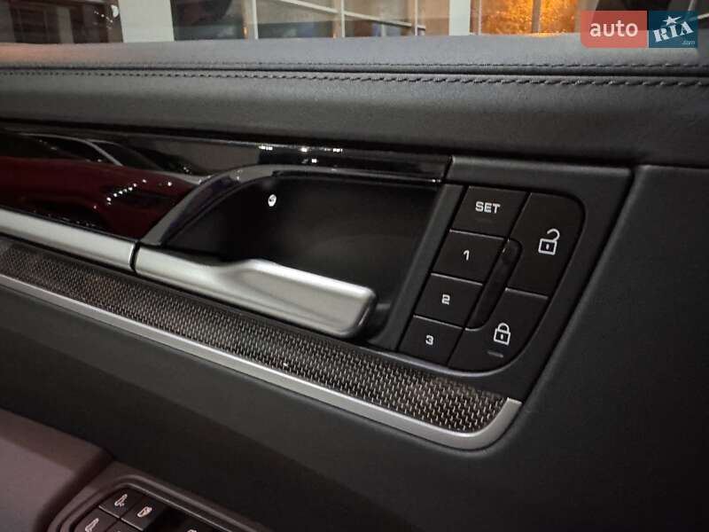 Внедорожник / Кроссовер Porsche Cayenne Coupe 2023 в Одессе