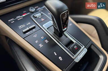 Внедорожник / Кроссовер Porsche Cayenne Coupe 2019 в 