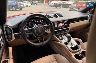 Внедорожник / Кроссовер Porsche Cayenne Coupe 2020 в 